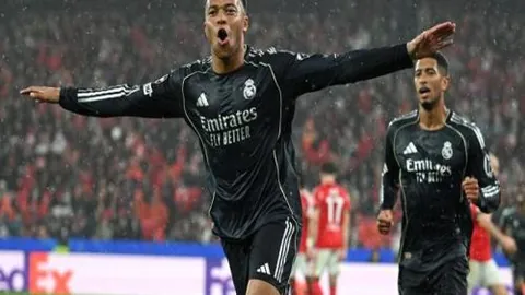 南安普顿教练内森·琼斯生涯首胜未现，被正式解雇